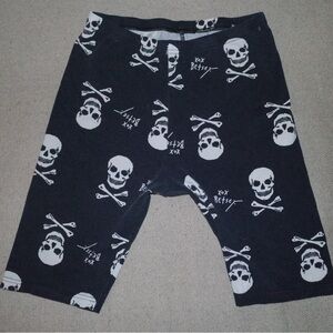Black Skull Print Shorts